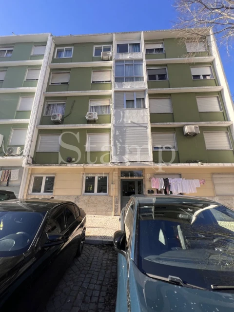 Apartamento T2 para Venda em Benfica