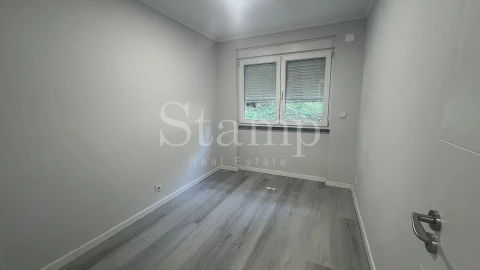 Apartamento T2 para Venda em Benfica
