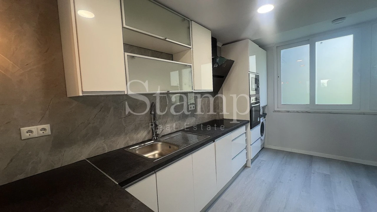 Apartamento T2 para Venda em Benfica Foto 8