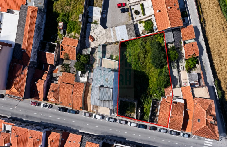 Terreno para Venda em São Mamede de Infesta e Senhora da Hora