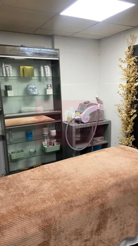 Loja para Trespasse em Queluz e Belas