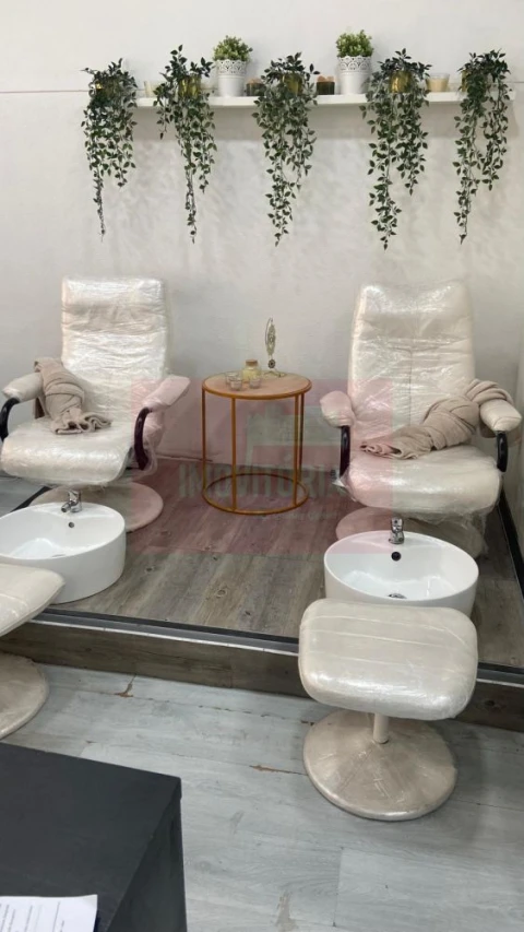 Loja para Trespasse em Queluz e Belas