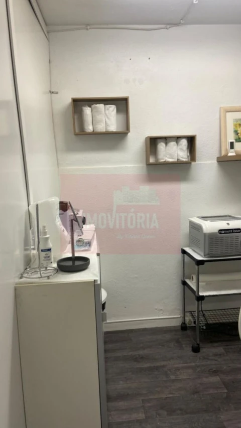 Loja para Trespasse em Queluz e Belas