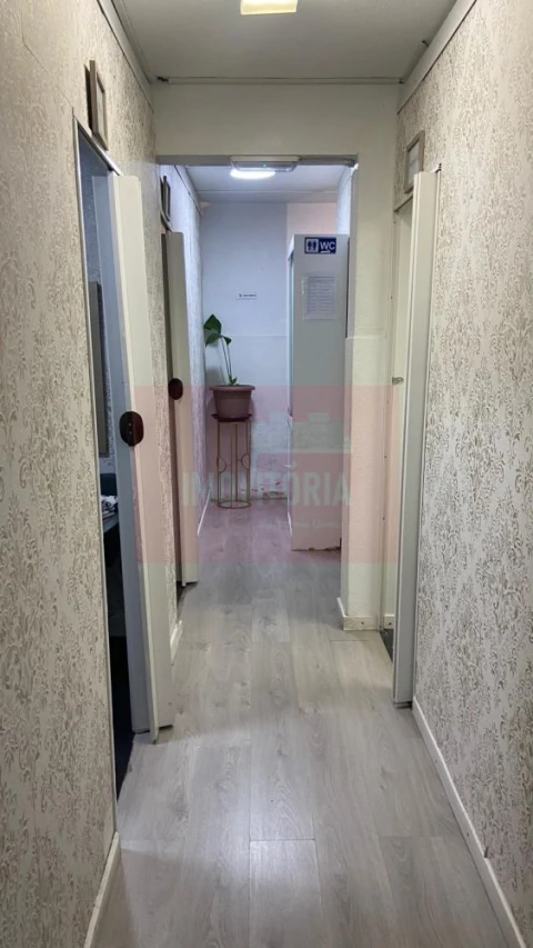 Loja para Trespasse em Queluz e Belas