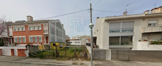 Terreno para Venda em São Mamede de Infesta e Senhora da Hora