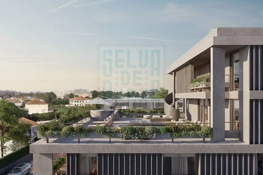 Apartamento T4 para Venda em Lordelo do Ouro e Massarelos Foto 7