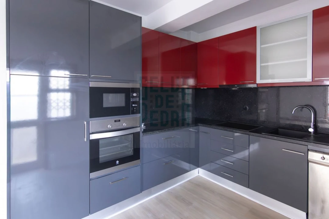 Apartamento T2 para Venda em Rio Tinto Foto 2