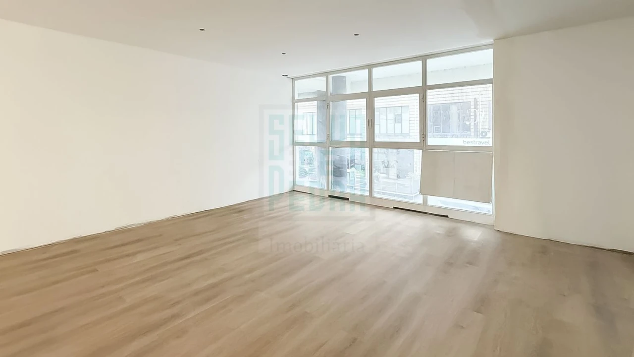 Apartamento T2 para Venda em Paços de Ferreira Foto 14