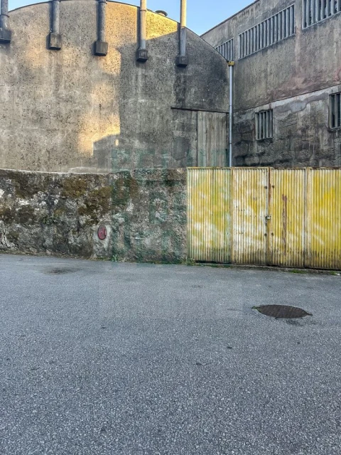 Loja para Venda em Milheiros