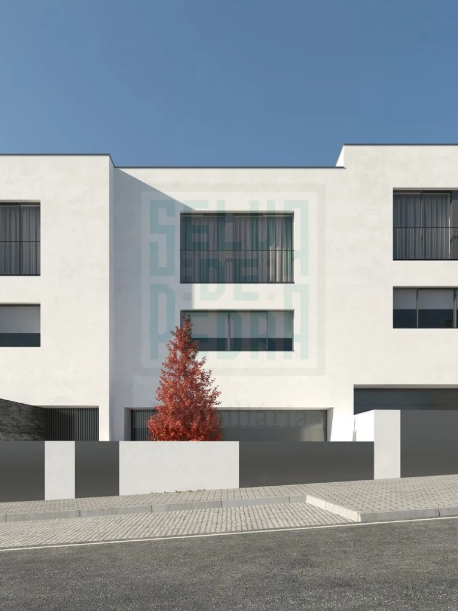 Moradia T4 para Venda em Ribeirão Foto 2