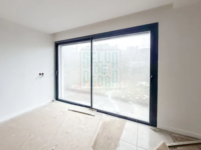 Moradia T4 para Venda em Ribeirão Foto 12