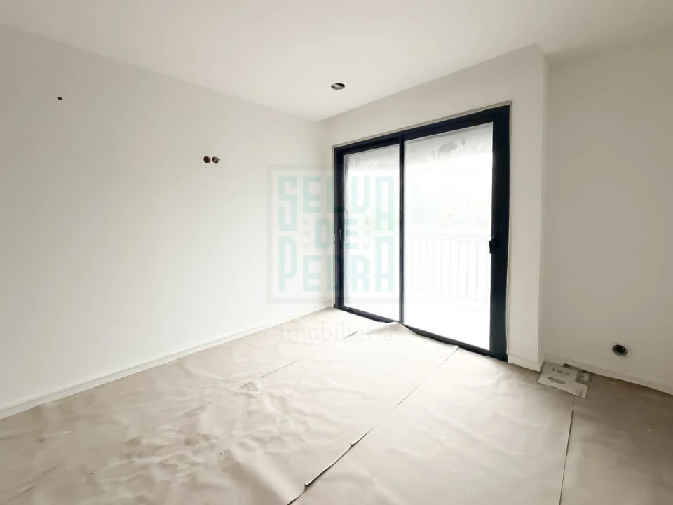 Moradia T4 para Venda em Ribeirão Foto 26