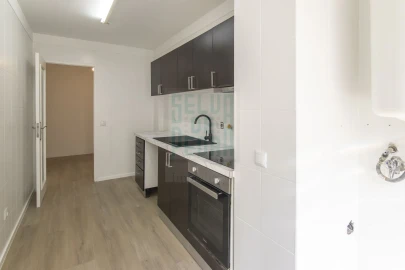 Apartamento T3 para Venda em Baguim do Monte (Rio Tinto)