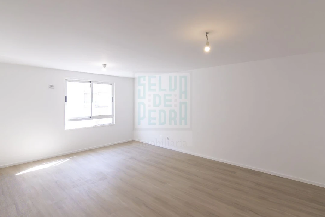 Apartamento T3 para Venda em Baguim do Monte (Rio Tinto) Foto 2