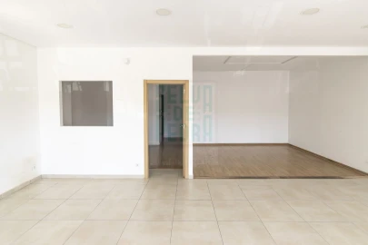 Loja para Venda em Rio Tinto