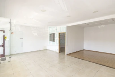 Loja para Venda em Rio Tinto