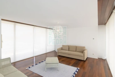 Moradia T3 para Venda em Perafita, Lavra e Santa Cruz do Bispo