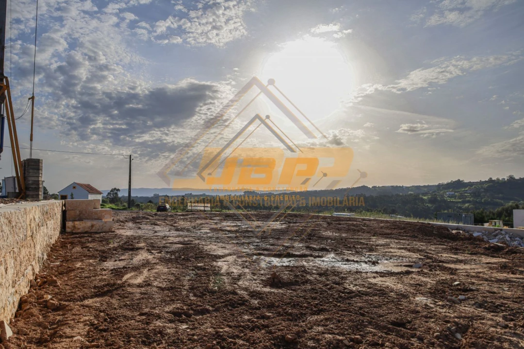 Moradia T3 para Venda em Alfeizerão Foto 24