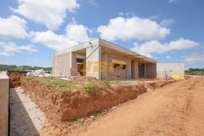 Moradia T3 para Venda em Salir de Matos