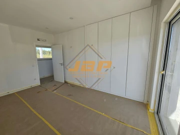 Moradia T3 para Venda em Salir de Matos