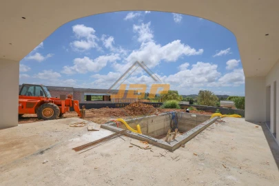 Moradia T3 para Venda em Salir de Matos