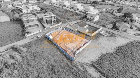 Moradia T3 para Venda em Alfeizerão