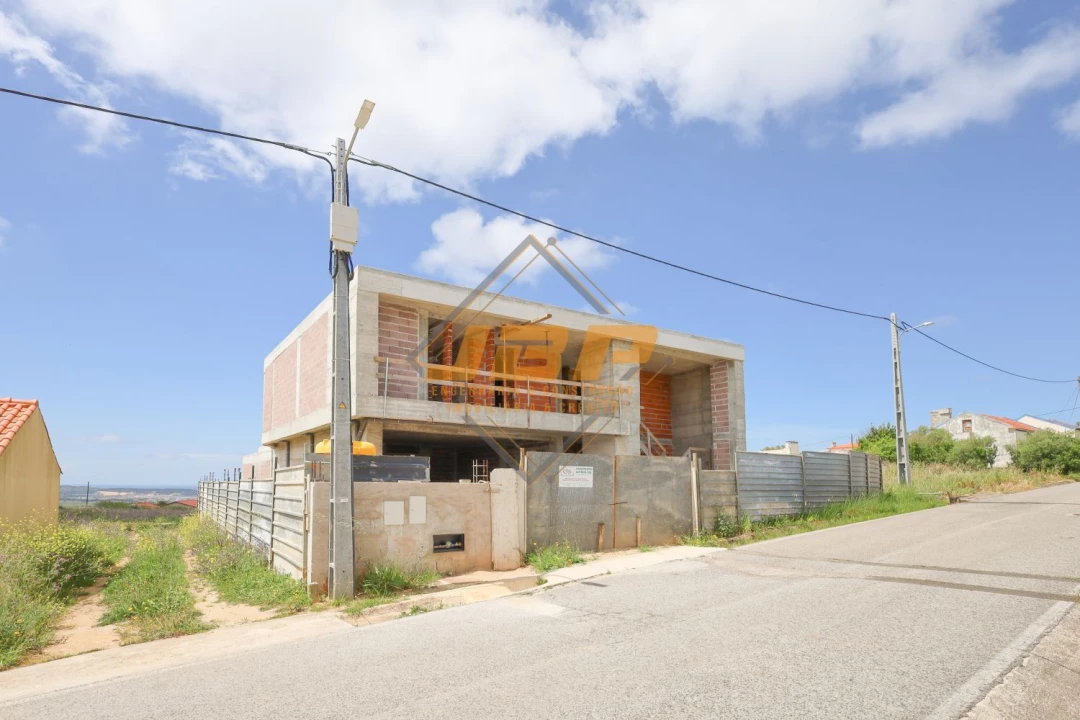 Moradia T3 para Venda em Alfeizerão Foto 10