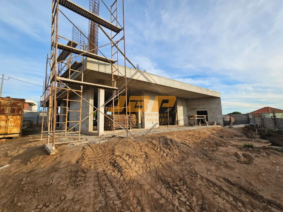 Moradia T3 para Venda em Alfeizerão Foto 25