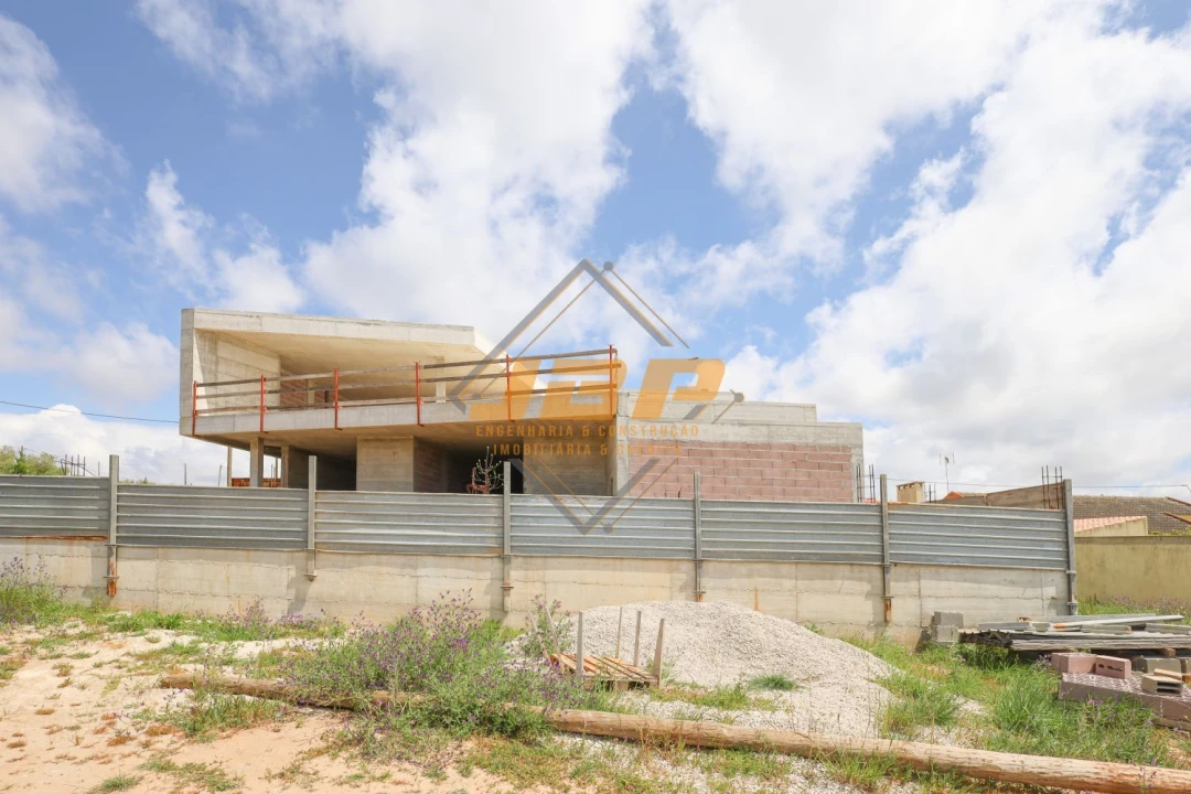 Moradia T3 para Venda em Alfeizerão Foto 12