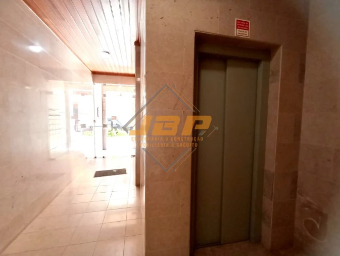 Apartamento T2 para Venda em Nazare Foto 36