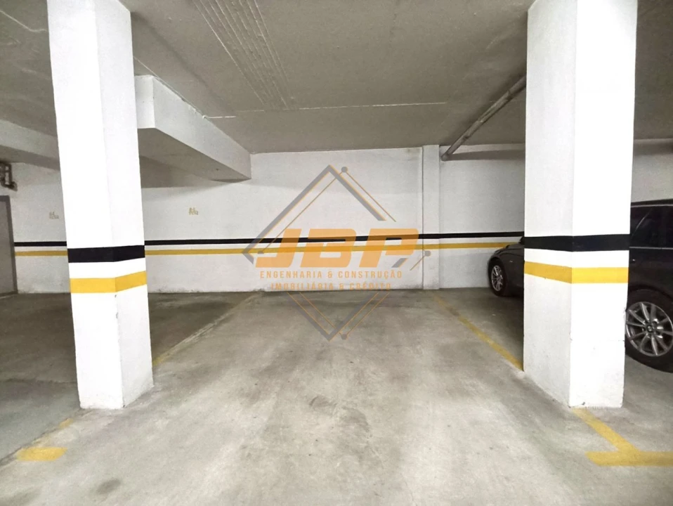 Apartamento T2 para Venda em Nazare Foto 38