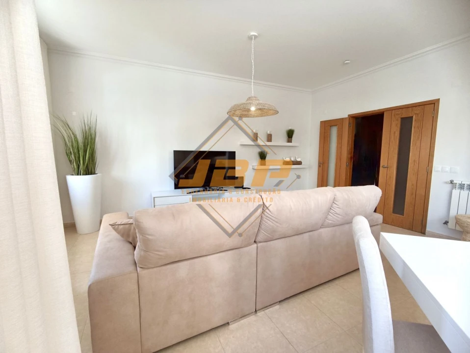 Apartamento T2 para Venda em Nazare Foto 2