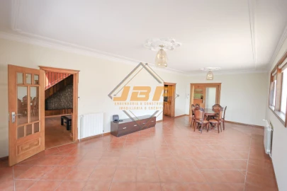 Moradia T2 para Venda em Pelariga