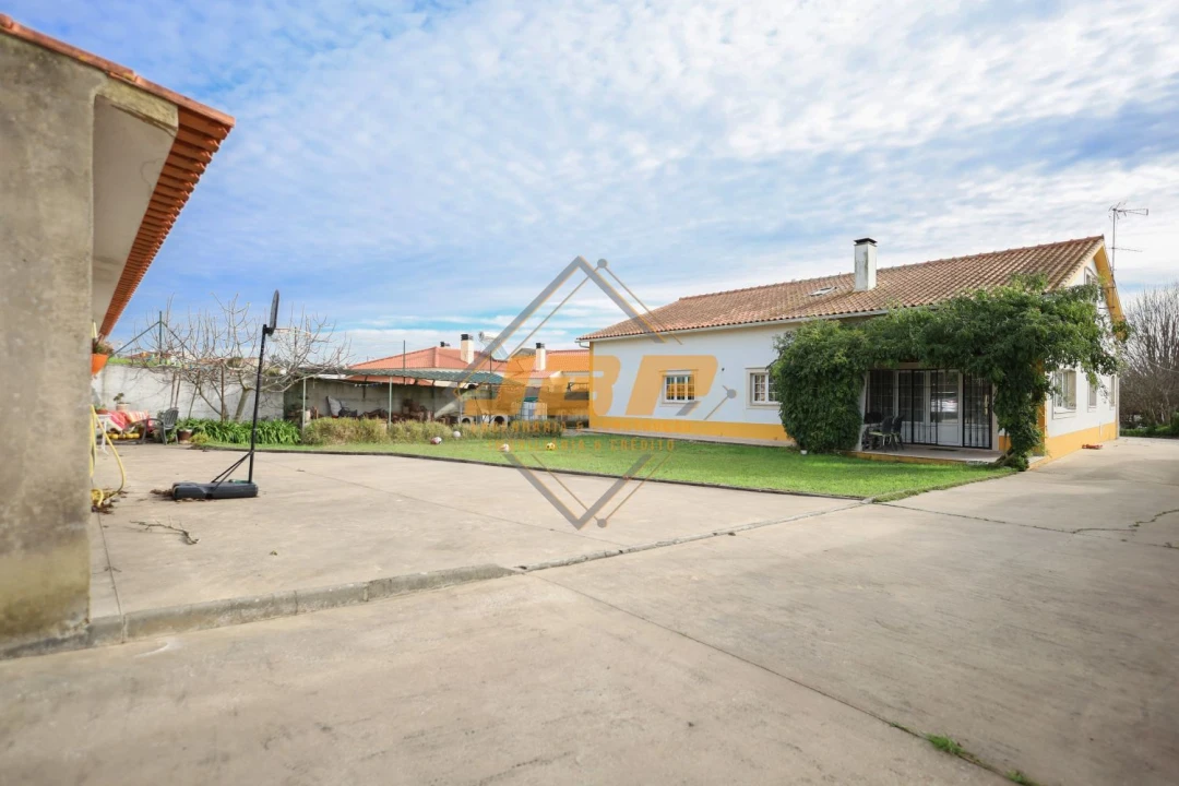 Moradia T2 para Venda em Barrio Foto 10