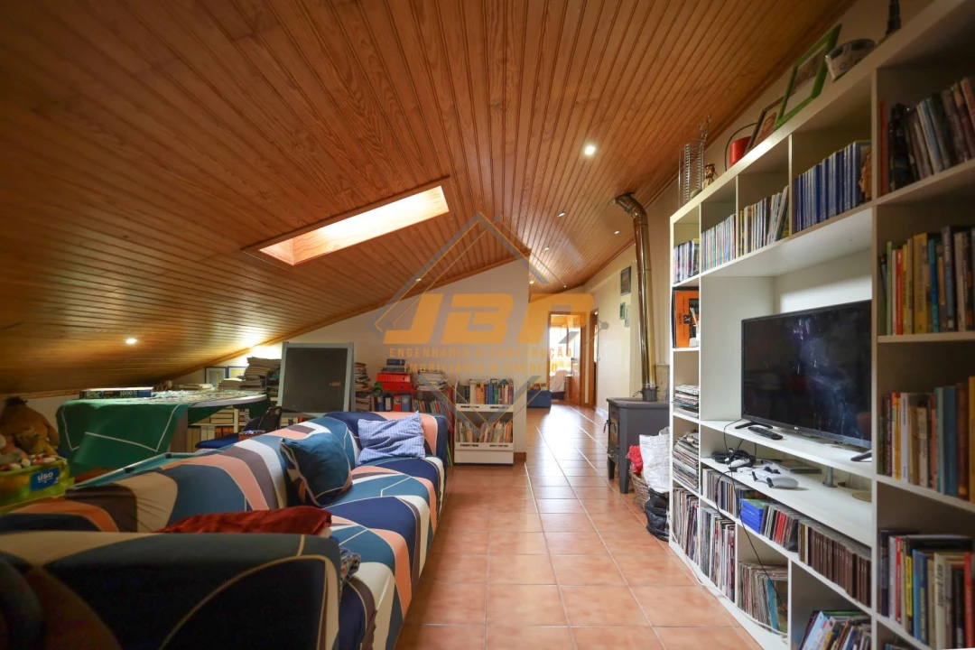 Moradia T2 para Venda em Barrio Foto 33