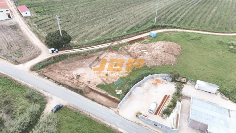 Moradia T3 para Venda em Salir de Matos