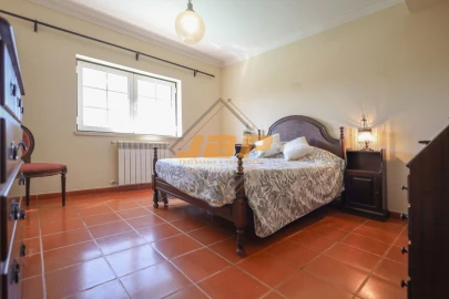 Moradia T5 para Venda em Caldas da Rainha - Santo Onofre e Serra do Bouro