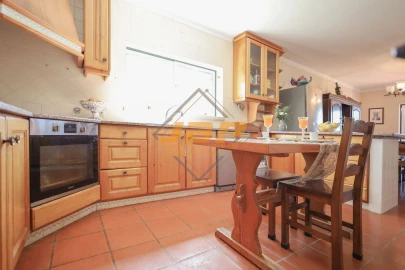 Moradia T5 para Venda em Caldas da Rainha - Santo Onofre e Serra do Bouro