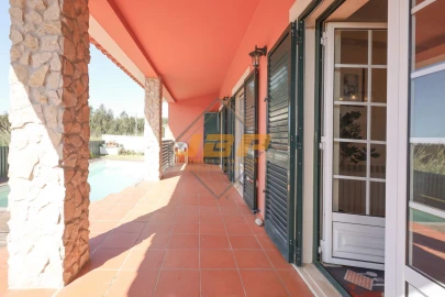 Moradia T5 para Venda em Caldas da Rainha - Santo Onofre e Serra do Bouro