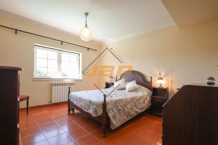 Moradia T5 para Venda em Caldas da Rainha - Santo Onofre e Serra do Bouro Foto 10