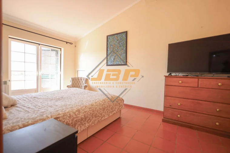 Moradia T5 para Venda em Caldas da Rainha - Santo Onofre e Serra do Bouro Foto 14