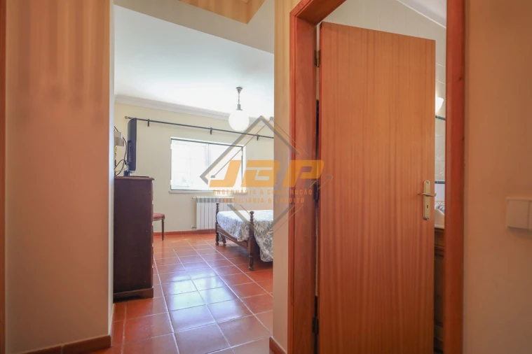 Moradia T5 para Venda em Caldas da Rainha - Santo Onofre e Serra do Bouro Foto 9