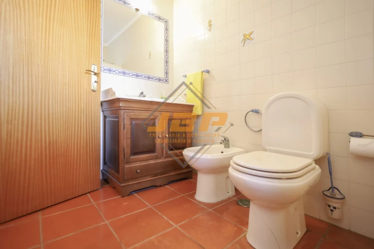 Moradia T5 para Venda em Caldas da Rainha - Santo Onofre e Serra do Bouro Foto 29