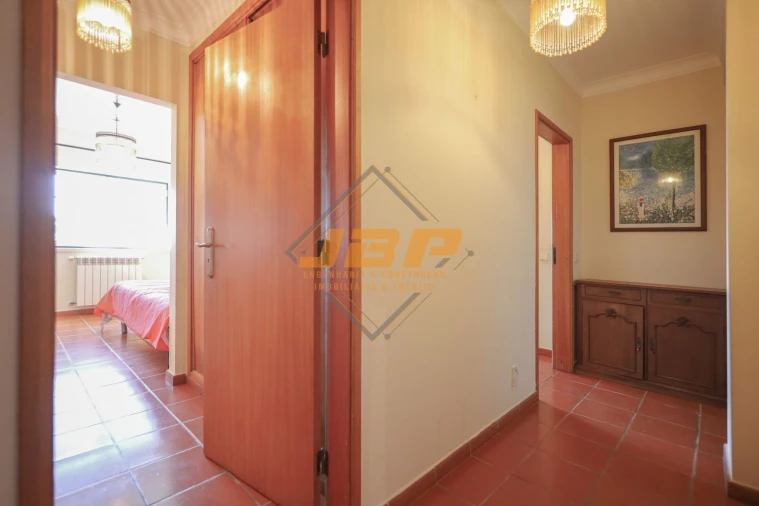 Moradia T5 para Venda em Caldas da Rainha - Santo Onofre e Serra do Bouro Foto 8