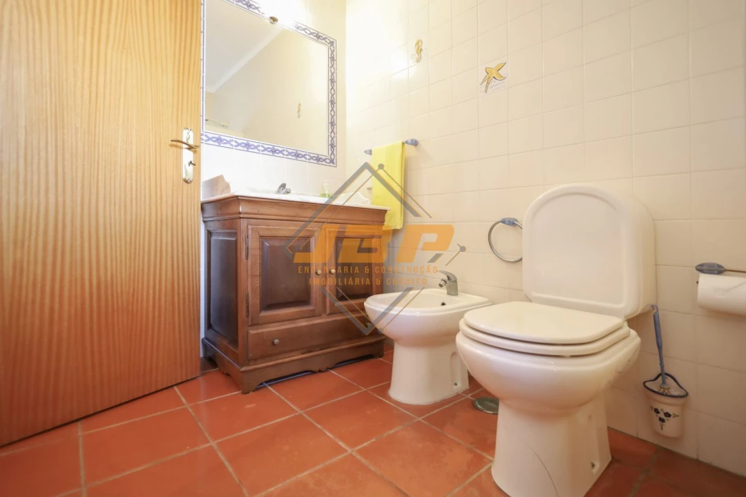 Moradia T5 para Venda em Caldas da Rainha - Santo Onofre e Serra do Bouro Foto 29