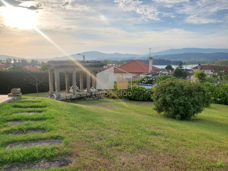 Moradia T5 para Venda em Lanhelas Foto 29