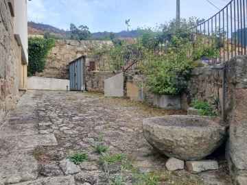 Moradia T5 para Venda em Lanhelas