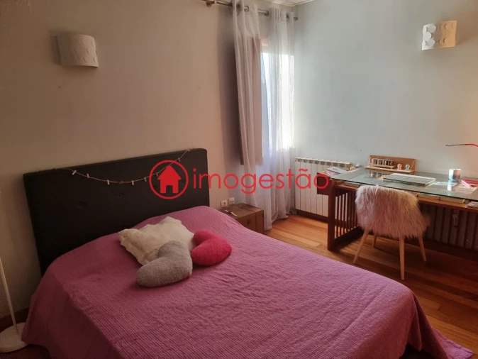 Moradia T5 para Venda em Lanhelas Foto 13