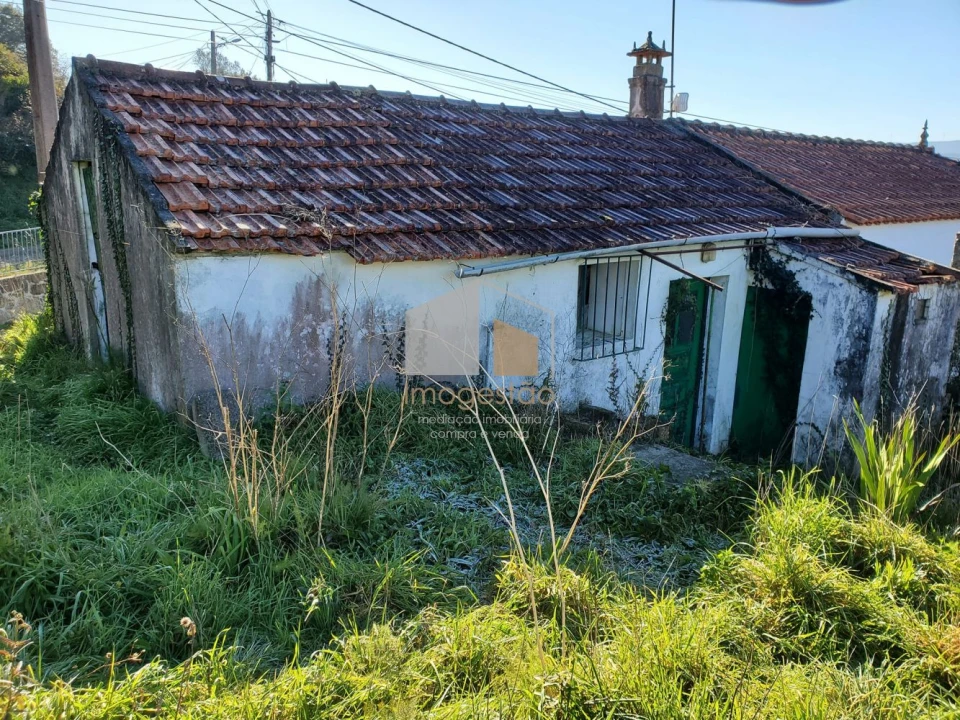 Moradia T3 para Venda em Candemil e Gondar Foto 2