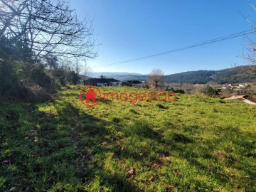 Moradia T3 para Venda em Candemil e Gondar